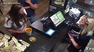 Customer throws soup at restaurant manager in Texas