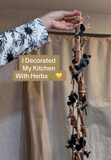 Decorating with herbs is one of my favorite ways to make a kitchen feel warm, natural, and intentional. Instead of decorations that only look pretty, I love using things that are both beautiful and functional. From eucalyptus and cinnamon garlands on the window, to rosemary, thyme, and sage hanging on my kitchen island to air-dry, herbs add life, fragrance, and purpose to the space. Even loose herbs can be reused—placed in mesh bags with cedarwood or arranged in a bowl with pinecones and a beesw