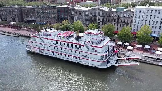 Can you imagine a better place to have an unforgettable holiday celebration? Neither can we. [🎥: @deviant_drones] Celebrate the season aboard one of Savannah Riverboat Cruises unique experiences. Get more info: SavannahRiverboat.com | Visit Savannah