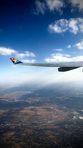 Deflection reflection…. Outbound from OR Tambo Intl. #flying #aviation #aviationphotography #aircraft #aviationgeek #hartbeespoort #harties #hartbeespoort #flysaa #africa #africanaviation | Paul Ludick MSc Fras