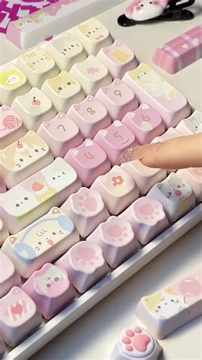 The cutest cat pastel themed keycaps! #keycaps #keyboard #keebs