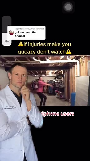 Patellar dislocation #doctor #doctorreacts #patella