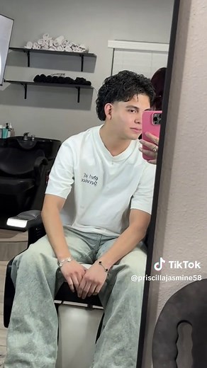 Loose Perm Inspiration for Short Hair