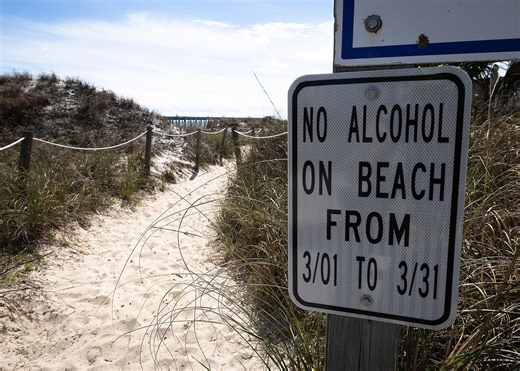 Can you bring alcohol to AL beaches this spring break? Here's the law