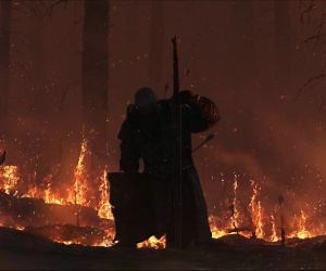 Fallen Knight Flames Live Wallpaper