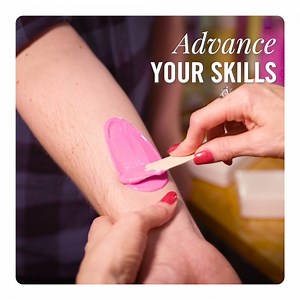 Our exclusive training partner @trainingsolutionsgroup provides our JUSTWAX Beginners & Advanced Waxing Courses. The courses have been designed for therapists entering the workplace, for those wishing to refresh knowledge, and experts looking to improve their skills further. These courses will focus on all areas of waxing from basic to intimate, and for all hair types, and skin tones 🖤 Link in Bio to book courses. | Salon System