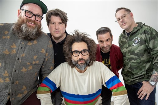 Motion City Soundtrack Make Mostly Triumphant Return and Keep Emo Ethos Intact With 'The Same Old Wasted Wonderful World' (ALBUM REVIEW) - Glide Magazine