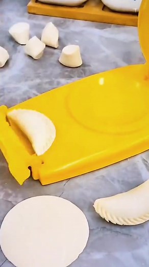 momos maker #kitchengadgets #amazonfinds #kitchen #hacks #foryoupage #chinavideos #viralproducts
