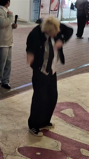 [Kpop&JHKTV]ARES&FORMER BTS Backup dancer jangwoo kpopdancelike JENNIE #LikeJennie #Shorts