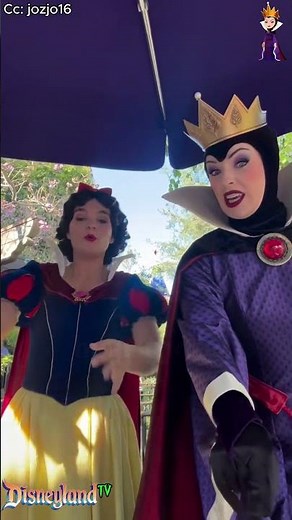 VIRAL Evil Queen Has Had Enough of Snow White! 👑🍎I PT3#evilqueen #snowwhite #disneyland