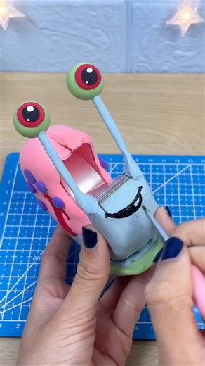 🤯🐌 I Turned Gary the Snail into a Tape Dispenser! #spongebob #diy #spongebobsquarpants