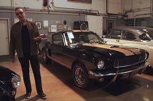 El actor Tim Allen muestra su impresionante colección de coches - Periodismo del Motor