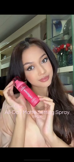 The secret to my makeup lasting all day 💗 -G2G ALL-DAY MATTE SETTING SPRAY- @Glad2Glow.my #settingsprayviral #settingsprayg2g #g2gmy