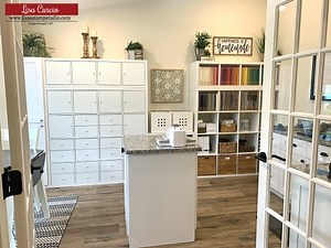 3 Reasons I Love my New Craft Room | Video Tour - Lisa's Stamp Studio
