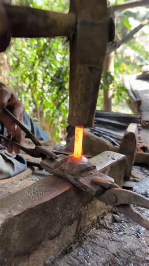 Primitive Blacksmith Forging Heated Steel | Relaxing Craft Video [part33] #blacksmith #nail
