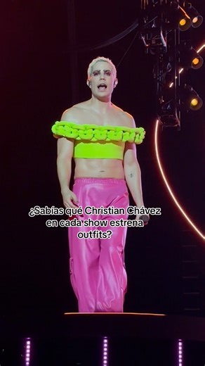 476K views · 3.7K reactions | ¿Sabías qué Christian Chávez en cada show estrena outfits? #RBD #Concierto #Outfits #Moda | Antonio Betancourt | Facebook