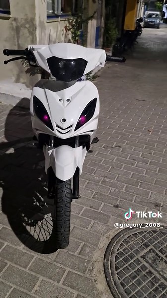 Yamaha Crypton X: Performance and Style Overview