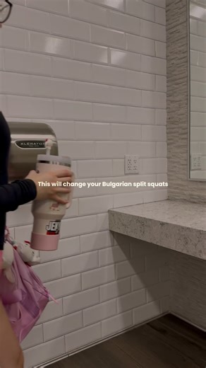 Sofia 🪬 on Instagram: "This will change your Bulgarian split squats 🫶🏻 Add 2 pulses at the bottom + a 2-second hold, then drive up in 1 second. More time under tension = more glute activation 🧘🏻‍♀️ Try this next leg day and feel the difference. •shorts: @prozisusa @prozis Discount in my linktree 🩷 #gym #gymmotivation #gymrat #gymlife #gymgirl"