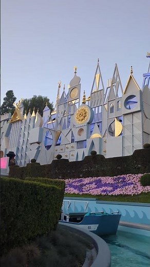 It's a small world after all #disneyland #smallworld #disneytrain #disneyafternoon