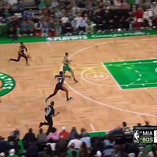 420K views · 5.4K reactions | Tutorial: así se corre un contraataque ✨ Cortesía del Miami Heat  | NBA LATAM | Facebook