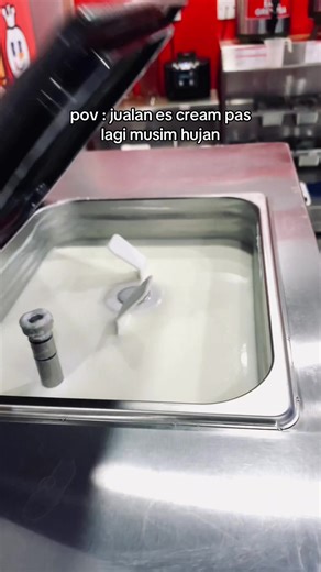 Es Krim Mixue di Musim Hujan: Nostalgia dan Kesegaran