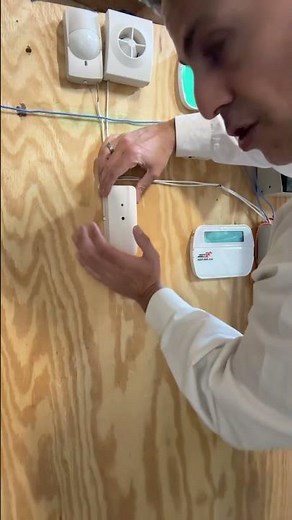 Change The Batteries on a DSC WLS922L Glass-Break Detector