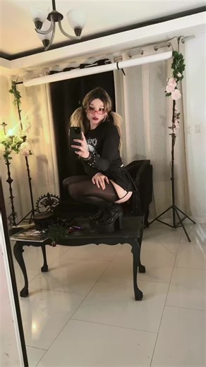 Vídeos de cyberAsh (@cyberashees) con «original sound - rita»