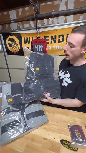 Desert Motorcycle Club on Instagram: "Had your eye on a @wlfenduro vest? 👀 This weekend you'll have FOUR chances to get your hands on one! How, you ask? 👇 🎒 One WLF vest will be hidden on EACH loop of this Sunday's Winter Classic National Hare & Hound. If you're willing to sacrifice some valuable seconds, stop and put the vest COMPLETELY on and finish the race with it - Then it's yours! (Bonus points if you pass @maverick_601 while wearing it) 🎒 ANY rider that enters our race (please pre ent