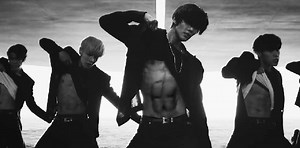 Gli HISTORY commuovono con "Might Just Die"