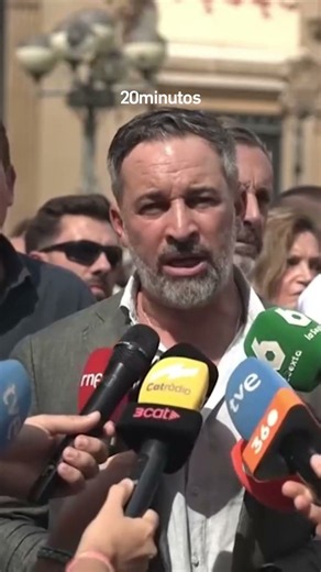 ABASCAL calls images of MIGRANTS being moved to the port of CEUTA "absolutely hellish"