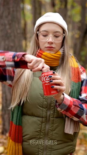 Mini grill made from a soda can 👍🏻 #survival #outdoors #bushcraft_ld | HD 74