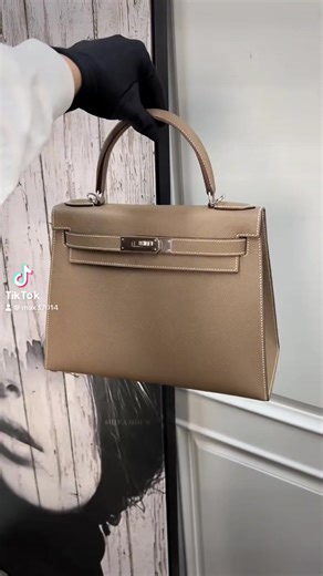 Discover Exquisite Luxury Watches and Bags Today