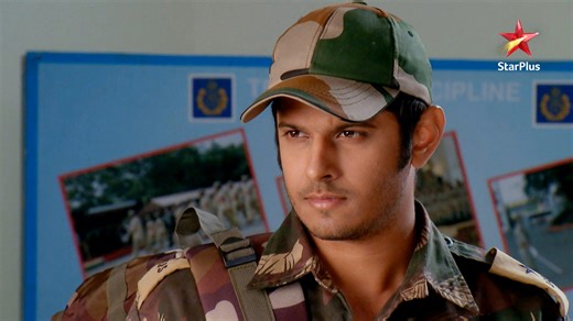 318K views · 10K reactions | Sandhya ki #training ka akhiri #task aagaya hai saamne! Kya task milega Sandhya ko? Kya Sandhya haasil karegi apni manzil ko? Jaane ke liye #dekhiye Diya Aur Baati Hum! #dabh #diyaaurbaatihum #sandhya #sooraj #bhabo #drama #familydrama #indianserial #trending #starplus #trp | StarPlus | Facebook