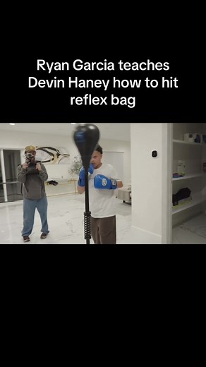 Ryan Garcia Teaches Devin Haney Reflex Bag Techniques
