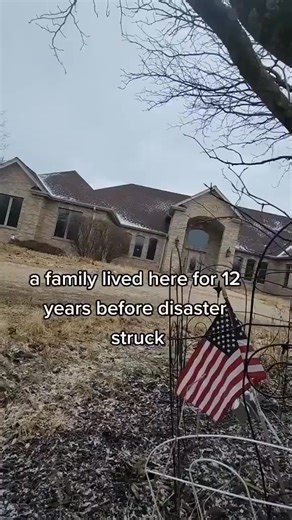 1.9M views · 9.7K reactions | Everything left behind #abandonedplaces #oldhouses #abandoned | Itsabandoned | Facebook