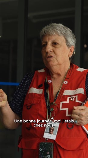 5.5K views · 193 reactions | « Je me sens une obligation de redonner et c'est ce que je fais. » Gisèle Côté est bénévole à la Croix-Rouge canadienne depuis 19 ans, avec 37 déploiements à son actif. Elle partage ici ce qui lui a inspiré l'idée de se joindre à l'équipe. ⬇️ Gisèle, tu te présentes sans cesse avec un esprit et un cœur ouverts, merci ! ❤️ | Croix-Rouge canadienne | Facebook