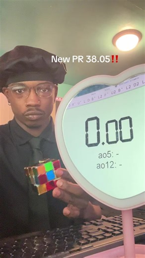 Cere (@itz.cere)’s video of rubix cube guy