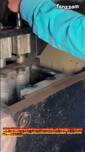 ペットボトルってこうやって作られるの？不思議な成形プロセス！ #worker #process #satisfying #factory #manufacturing