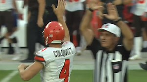 Britton Colquitt high-fives ref after successful punt