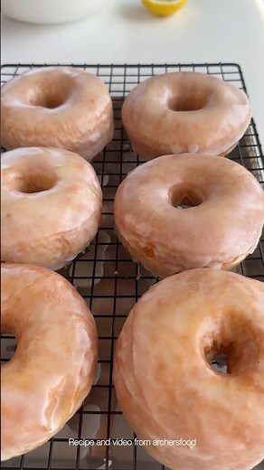 How to glaze your donuts so they look like the ones you find at the bakery!