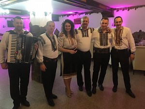 Formatia AxxA & Ana Tonegaru