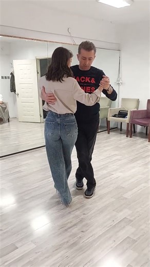 back & front cross - tango - milonga