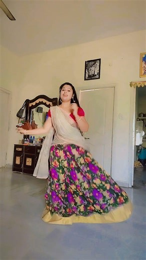 #LATESTGALLUGALLUSONG#RAVALIMUSIC#ravalireels##trending#manglisongs#love#dj#Folksong#januleyri#viral