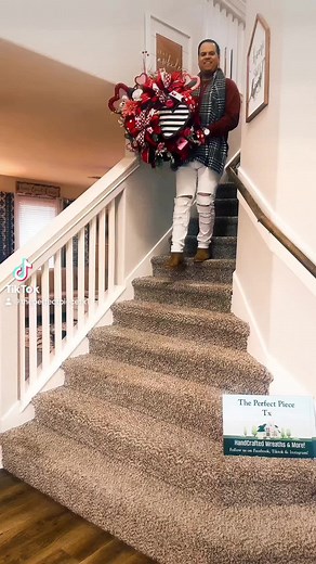 💘 Just Finished & Oh-So Stunning! 💘 We are in love with this gorgeous Valentine’s Heart Wreath we just completed! It features beautiful Valentine picks, luxe designer bows, and an attached Valentine’s Heart door hanger frame that makes it truly one-of-a-kind. Every detail was carefully chosen to create a full, elegant, and eye-catching design that will make your door POP with love! ✨ Perfect for front doors, entryways, or as a heartfelt gift ✨ Handmade with premium materials ✨ Custom colors an