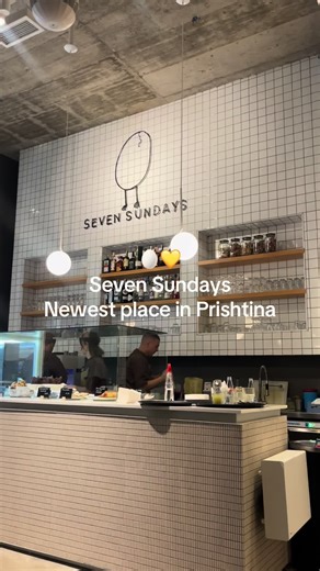 @Seven Sundays newest place in Prishtina 🥰 delishhh food and such a cool vibe 🥞🫐 #brunch #sevensundays #pancakes