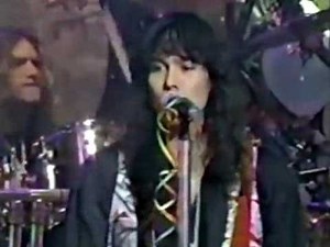 slaughter - up all night - performance - MTV -1993- audio better