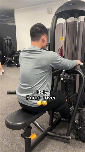 What a pump cover 🔥 #pump #gymshirt #gymclothing