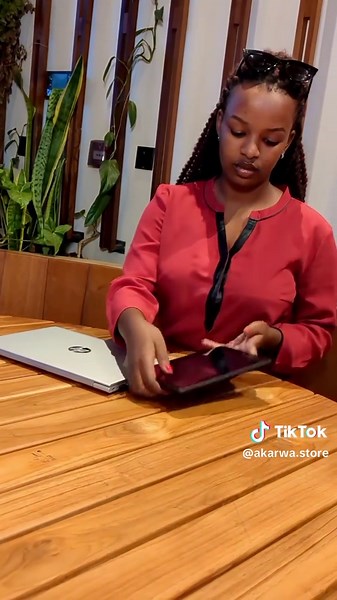 Turn your tablet into the perfect productivity partner for your laptop 💻📱 Take notes, manage tasks, read documents, or stream tutorials while you work — ideal for students, remote work, and everyday productivity. Available now on www.akarwa.com ✔️ Pay upon Delivery ✔️ 3 Months Warranty Order today: 0733232383 #TabletLife #ProductivityTools #WorkSmart #TechInRwanda #Akarwa