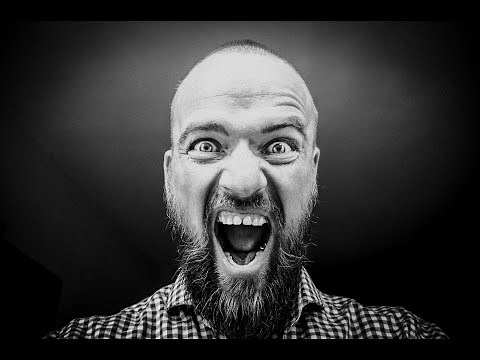 What is paraverbal communication?