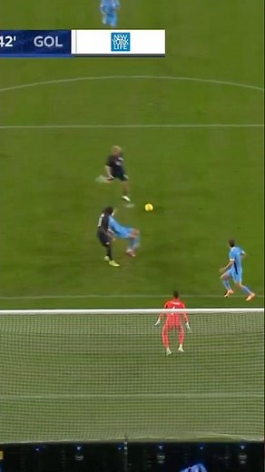 Easy work for Diego Luna 😎 🤷‍♂️